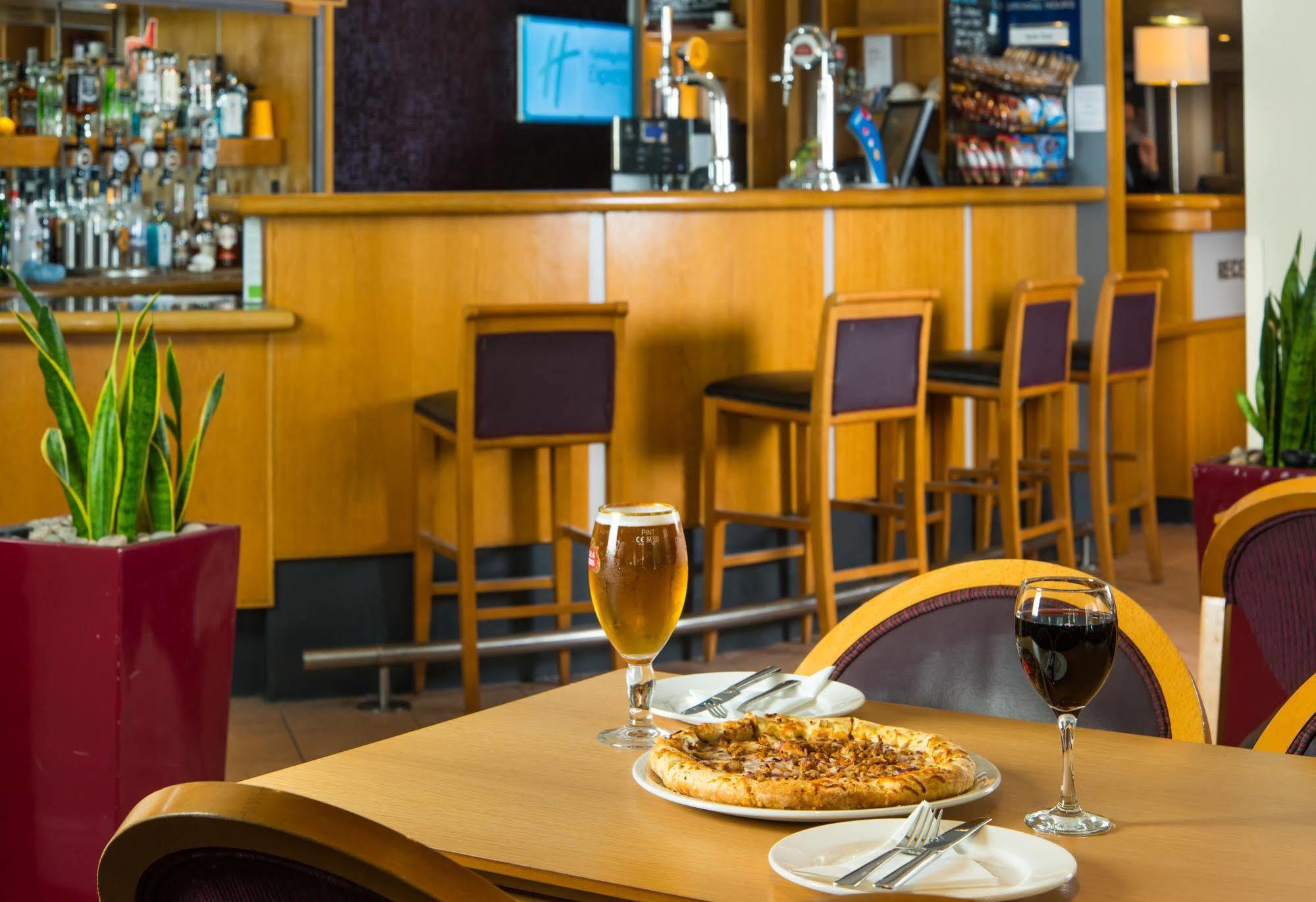 Express - Leith Waterfront By Ihg Edimburgo